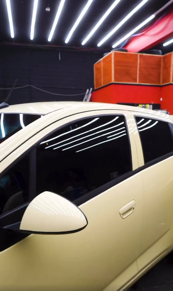 Window tint installation - Orlando Auto Detailing